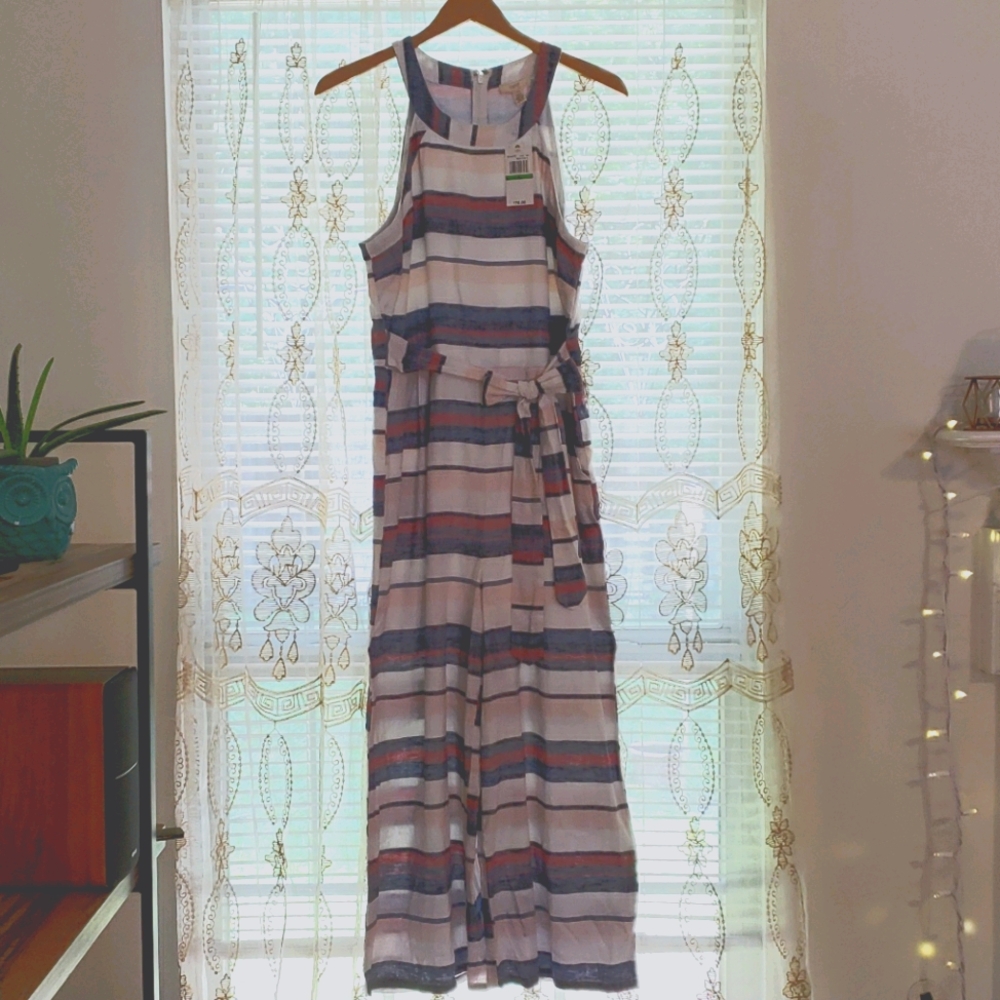 Summer sleeveless jumpsuit
